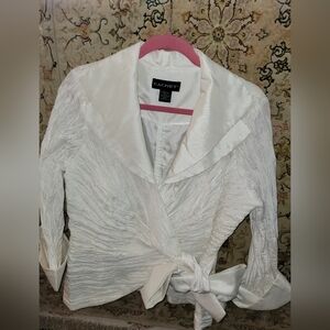 Cachet Crinkle White Cream Blouse
